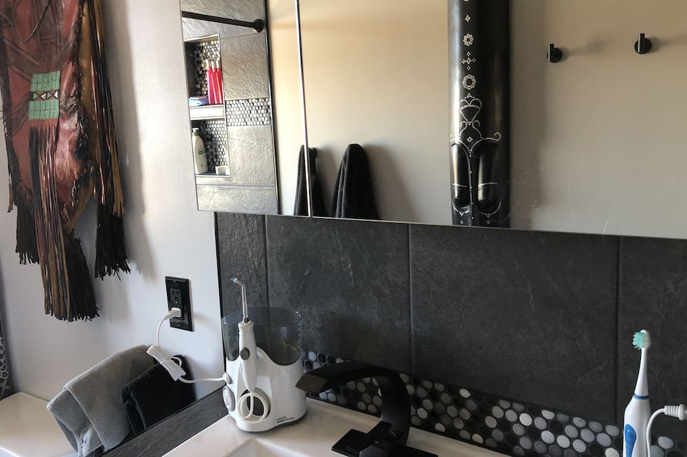 Photo of Bathroom in Crestone