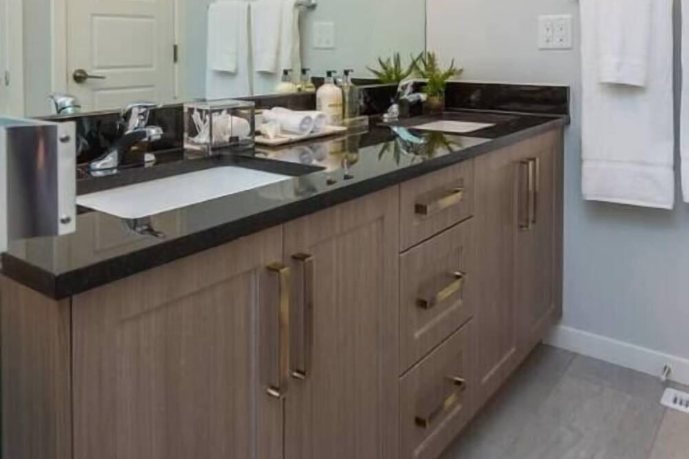 Photo of Bathroom in Highland Park