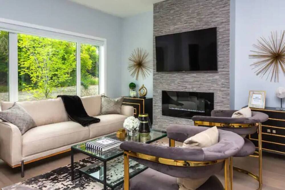 Photo of Bedroom in Highland Park