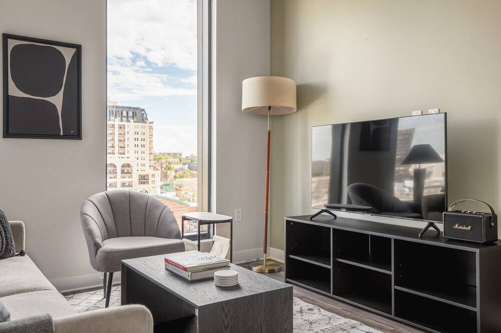 Photo of Livingroom in Golden Triangle