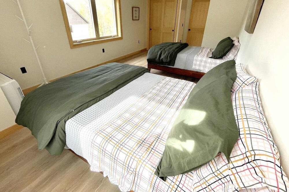 Photo of Bedroom in Notchland