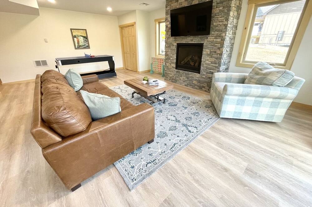 Photo of Livingroom in Notchland