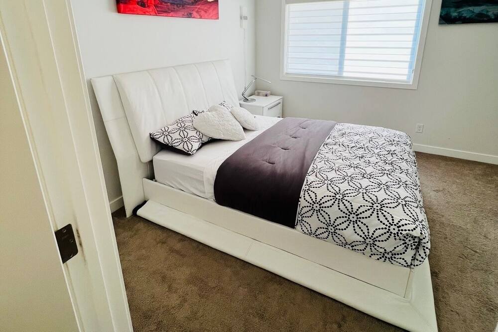 Photo of Bedroom in Airdrie