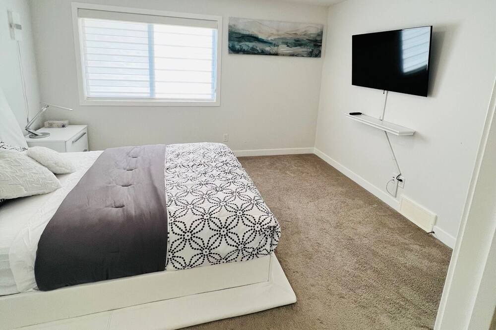 Photo of Bedroom in Airdrie