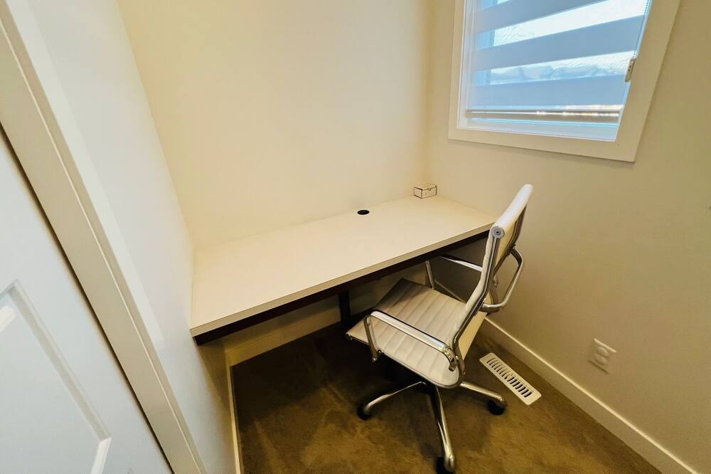 Photo of Bedroom in Airdrie