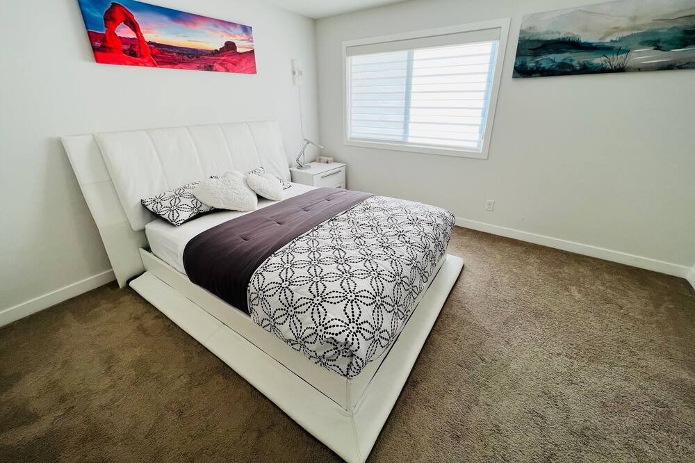 Photo of Bedroom in Airdrie