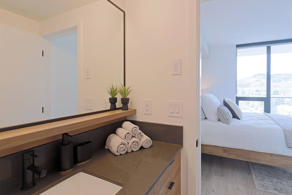 Photo of Bedroom in Kelowna Central Business District