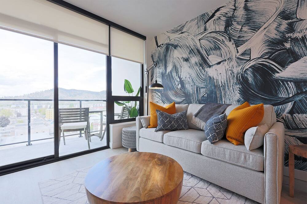 Photo of Livingroom in Kelowna Central Business District