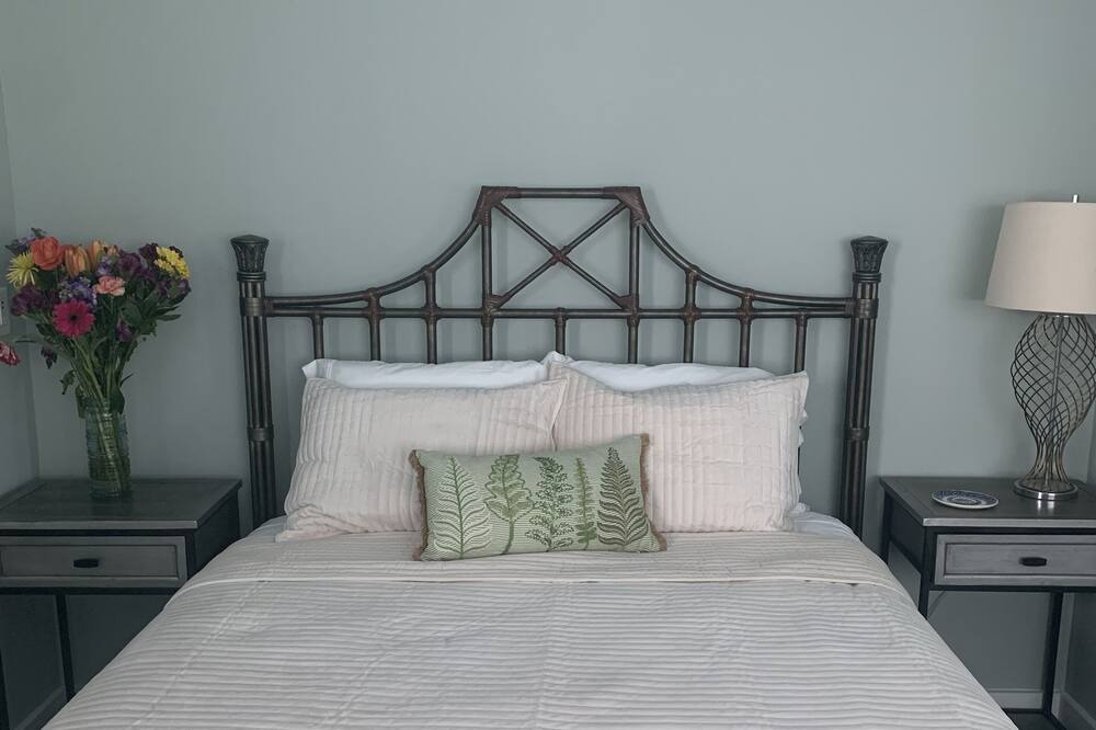 Photo of Bedroom in Palm Beach Country Estates