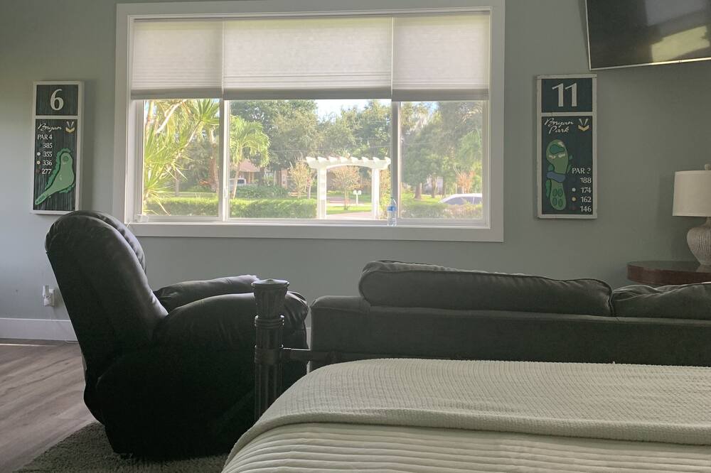 Photo of Bedroom in Palm Beach Country Estates