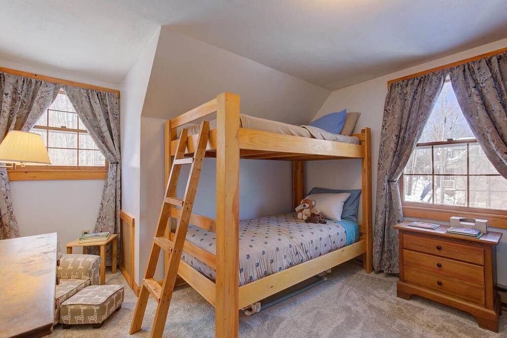 Photo of Bedroom in Birchview by the Saco