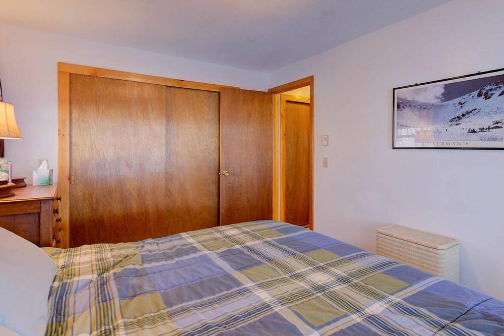 Photo of Bedroom in Birchview by the Saco