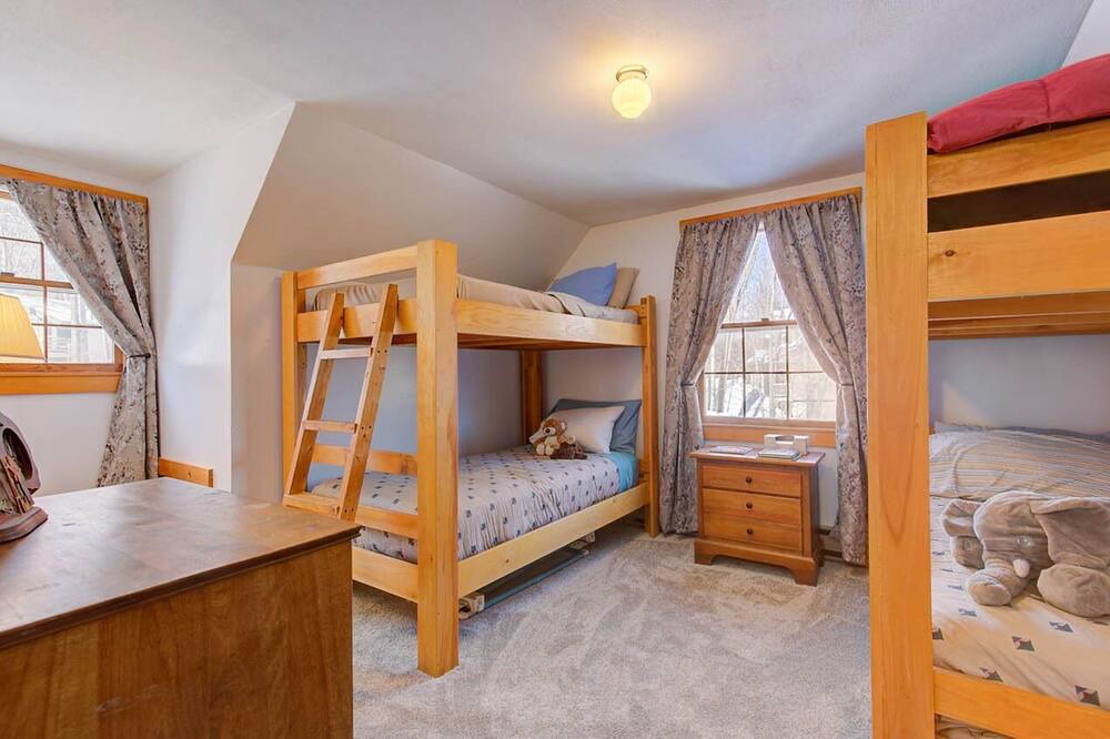 Photo of Bedroom in Birchview by the Saco