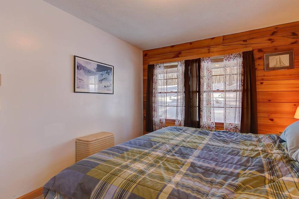 Photo of Bedroom in Birchview by the Saco
