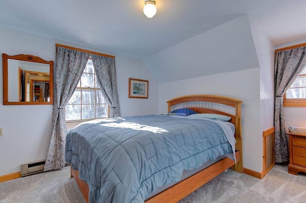 Photo of Bedroom in Birchview by the Saco