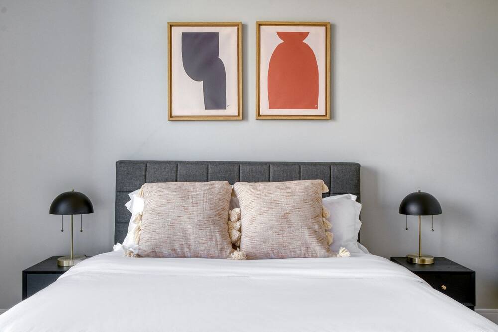 Photo of Bedroom in Five Points