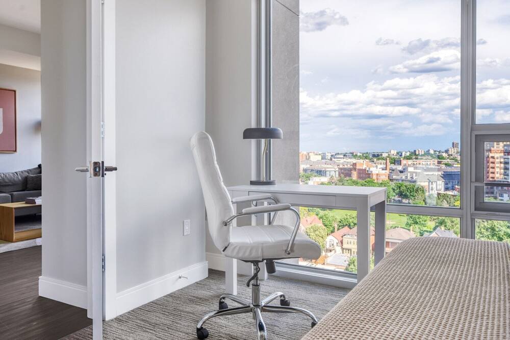 Photo of Bedroom in Five Points