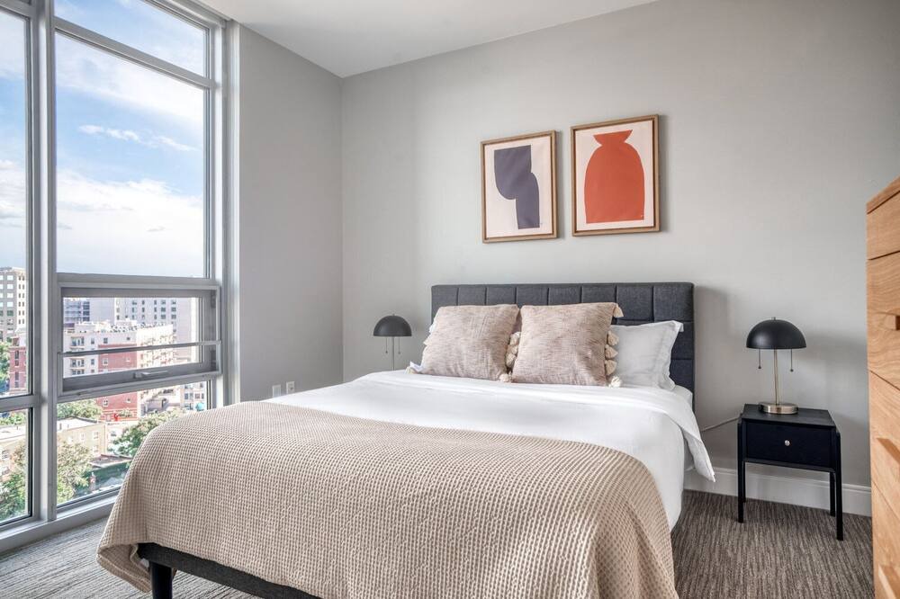 Photo of Bedroom in Five Points