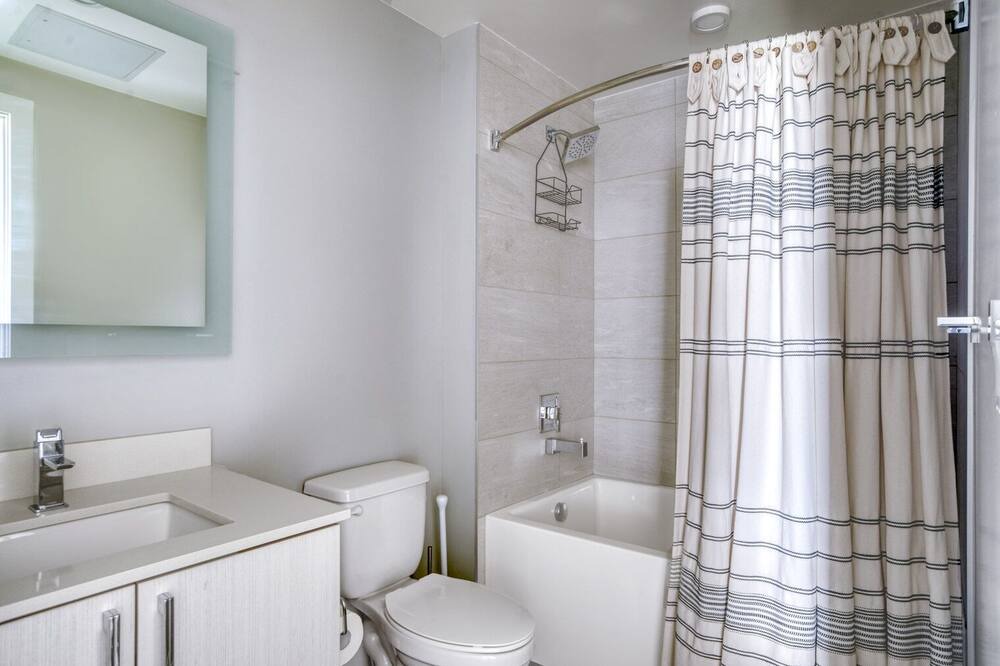 Photo of Bedroom in Five Points