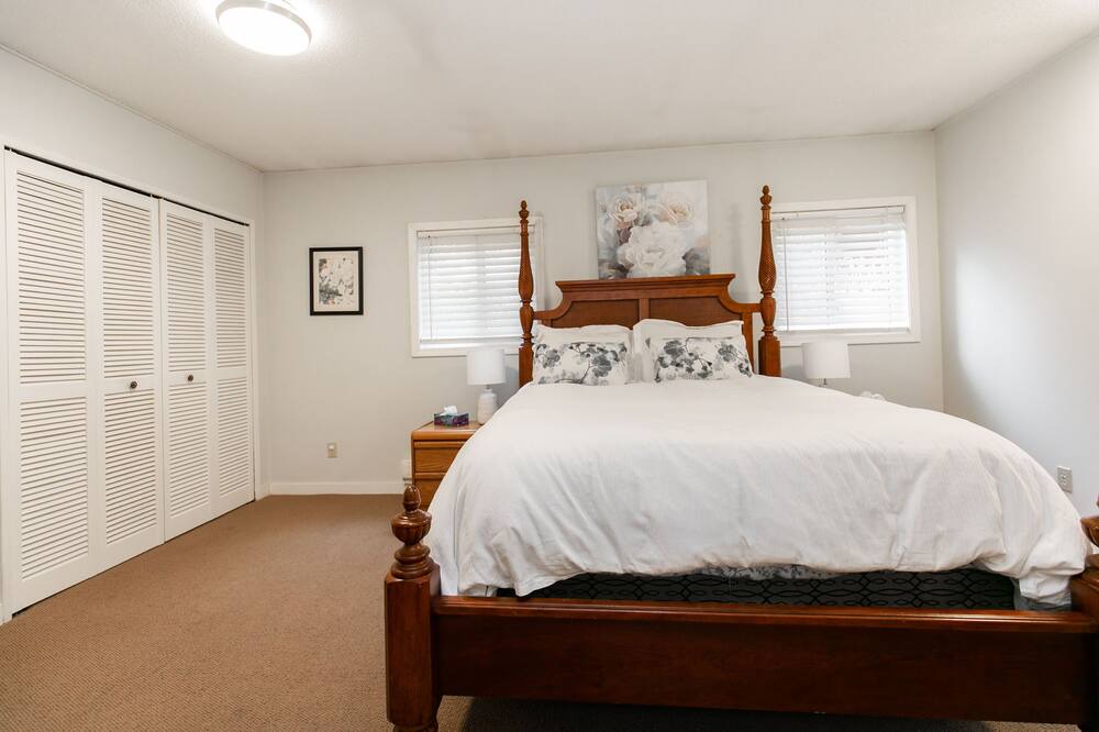 Photo of Bedroom in Juan de Fuca Electoral Area