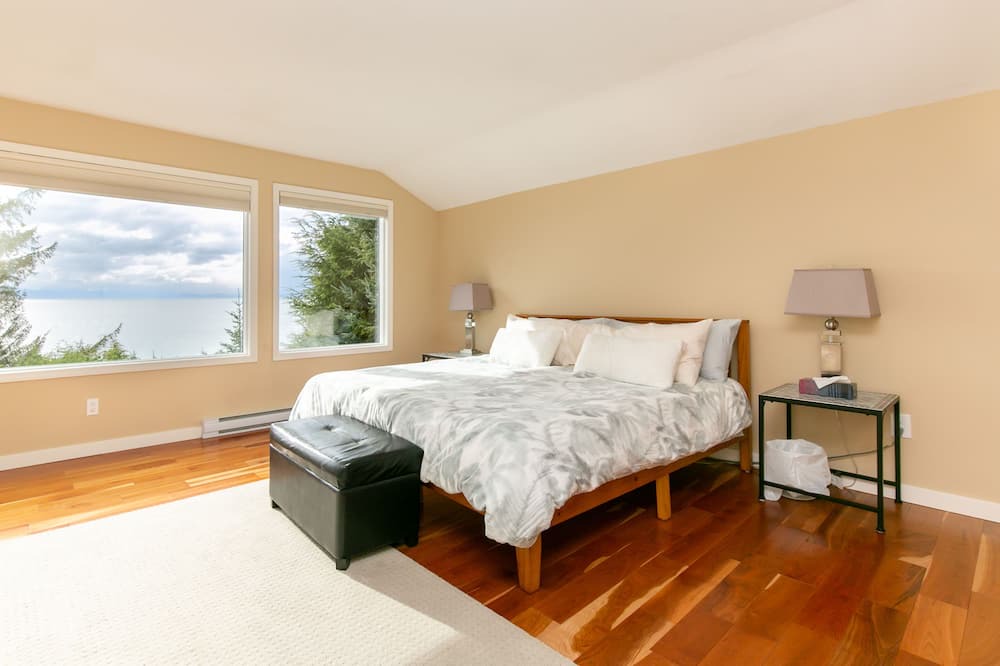 Photo of Bedroom in Juan de Fuca Electoral Area