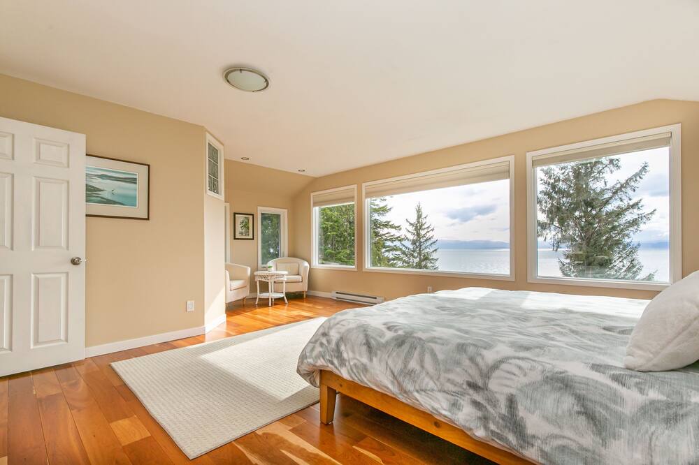 Photo of Bedroom in Juan de Fuca Electoral Area