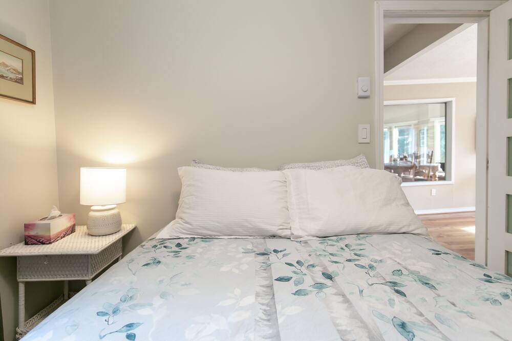 Photo of Bedroom in Juan de Fuca Electoral Area