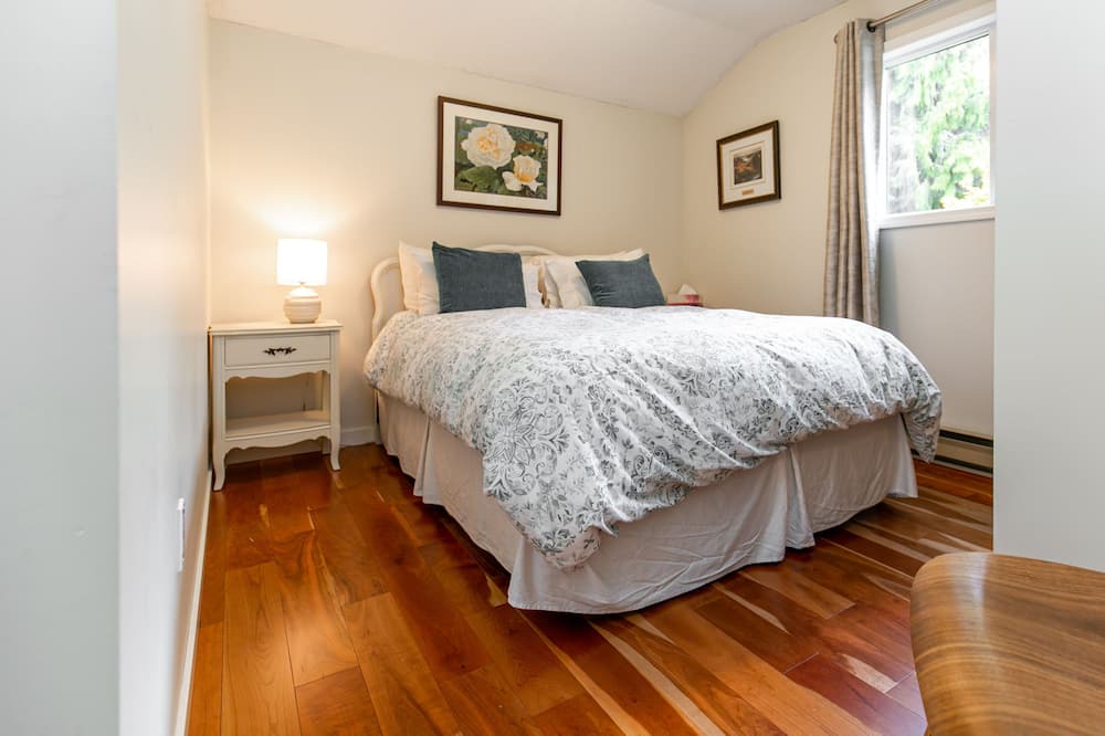 Photo of Bedroom in Juan de Fuca Electoral Area