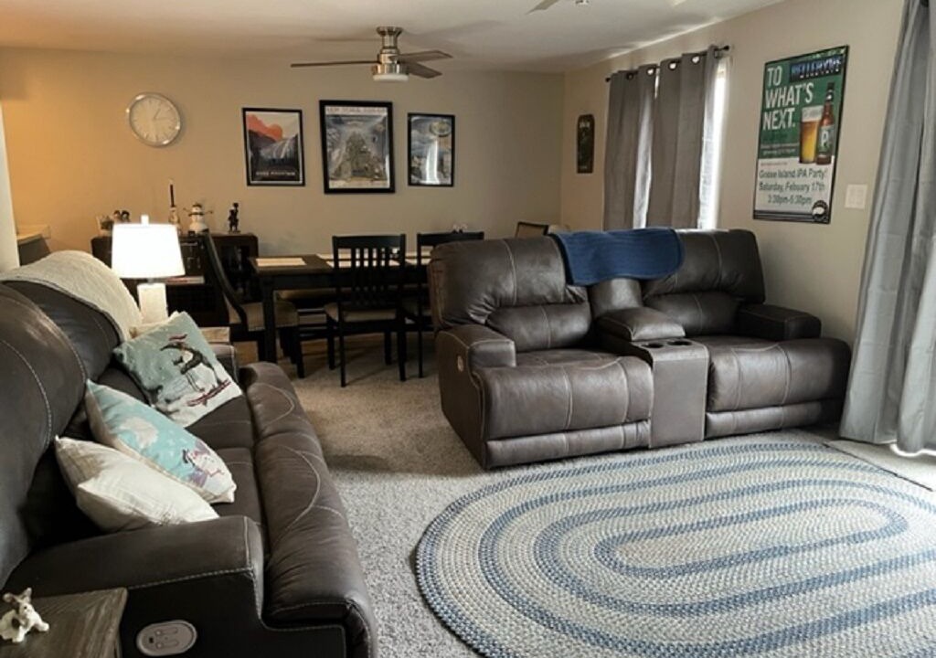 Photo of Livingroom in North Creek