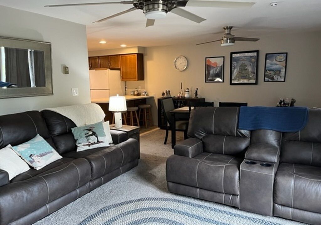 Photo of Livingroom in North Creek