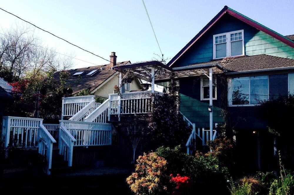 Photo of Outdoor in Grandview-Woodland