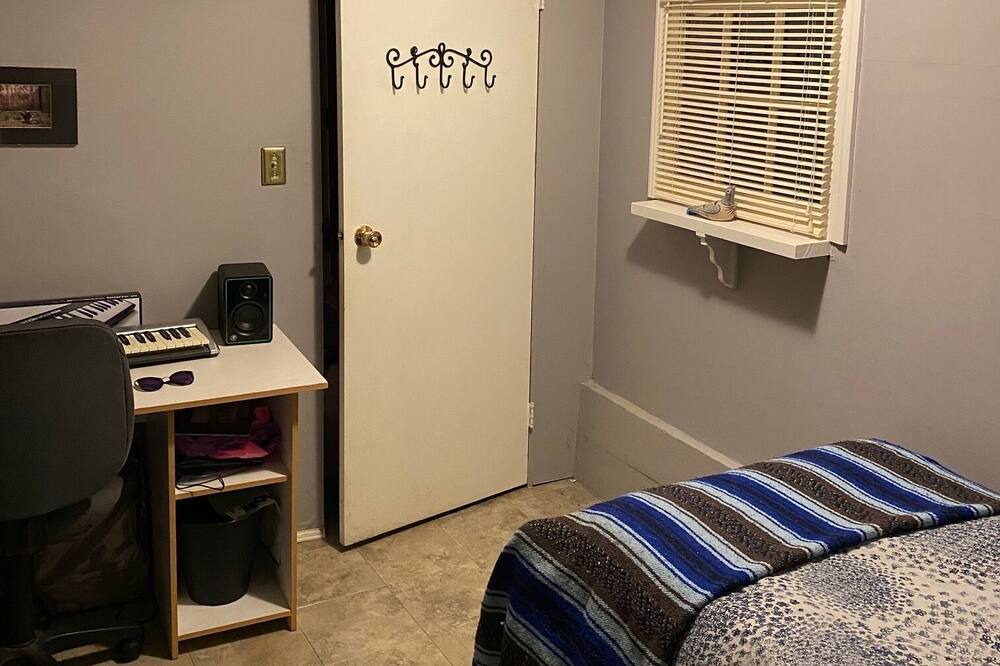 Photo of Bedroom in Grandview-Woodland
