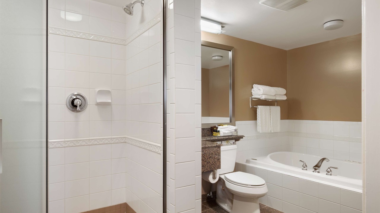 Photo of Bathroom in Trail