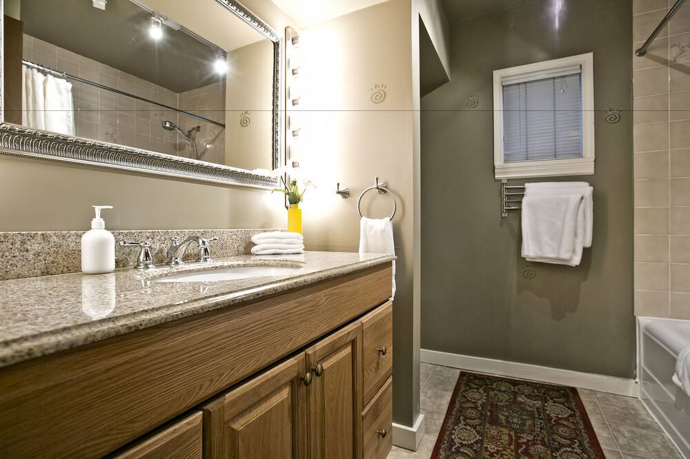 Photo of Bathroom in Kitsilano