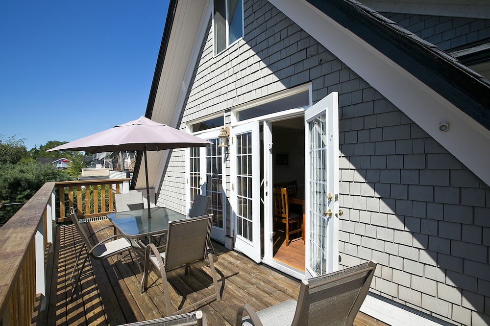 Photo of Patio Balcony in Kitsilano