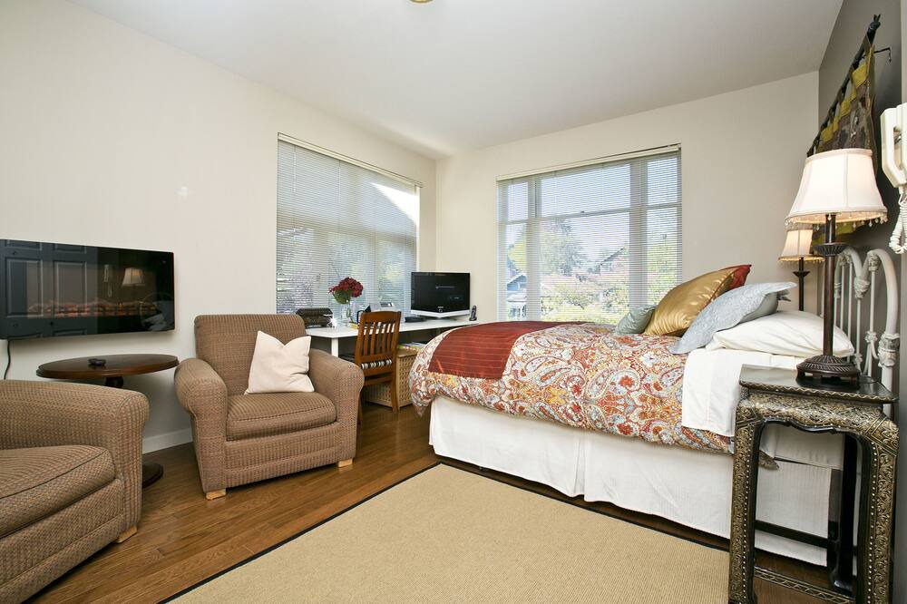 Photo of Bedroom in Kitsilano