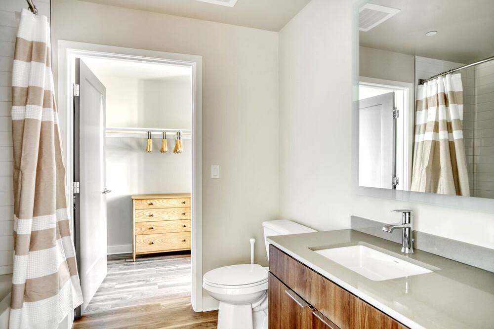 Photo of Bathroom in Golden Triangle