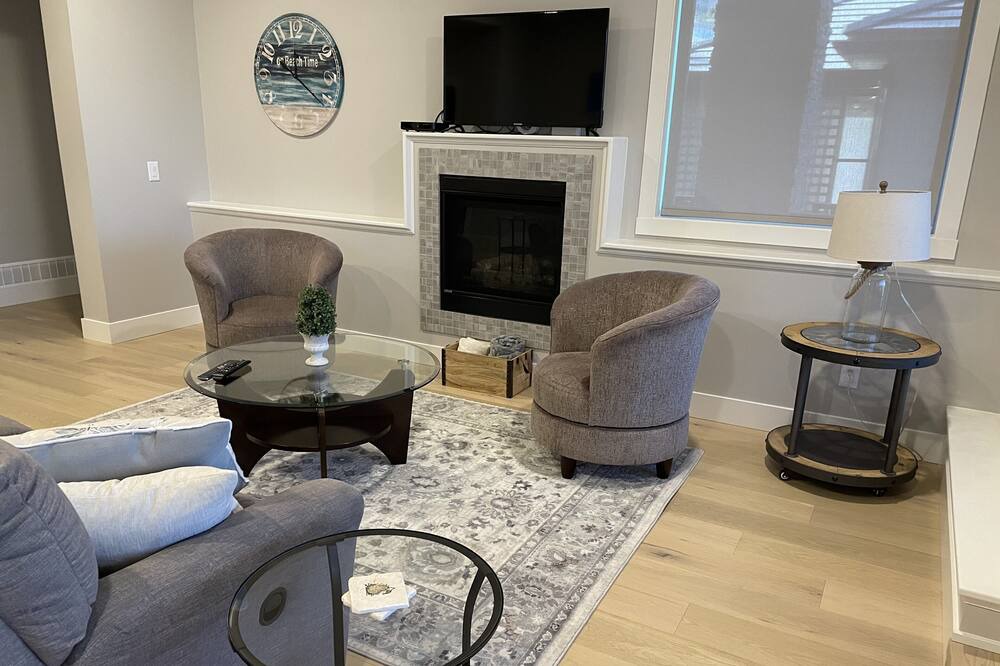 Photo of Livingroom in Central Okanagan