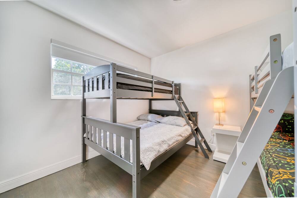 Photo of Bedroom in Ives Estates