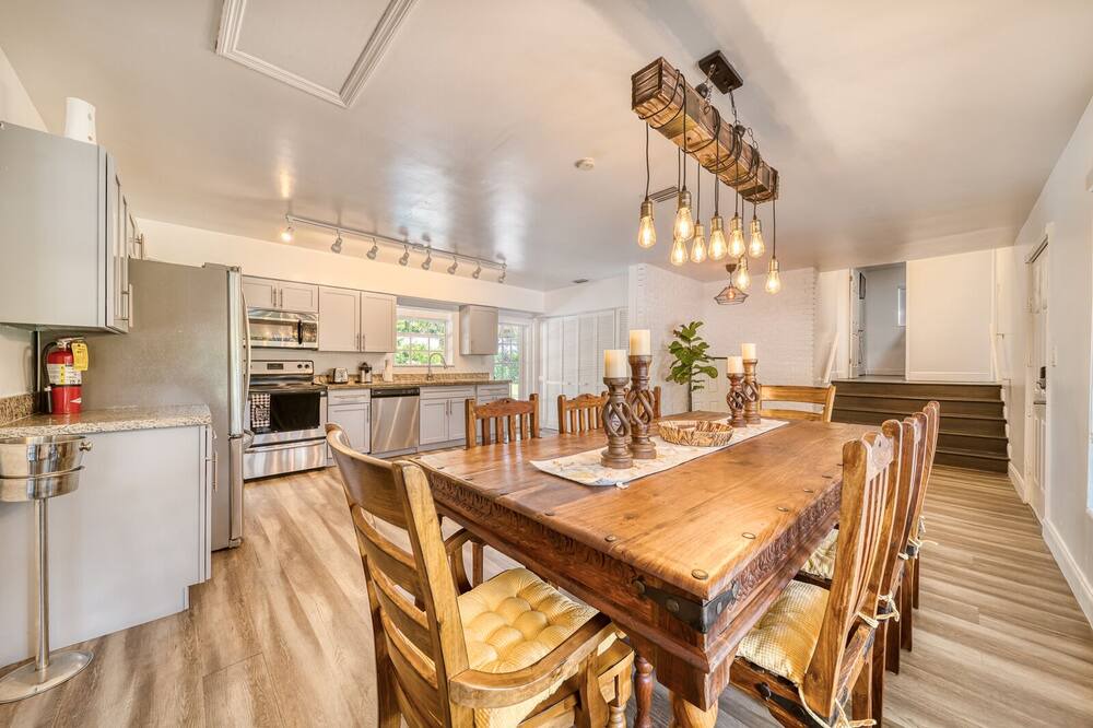 Photo of Kitchen in Ives Estates