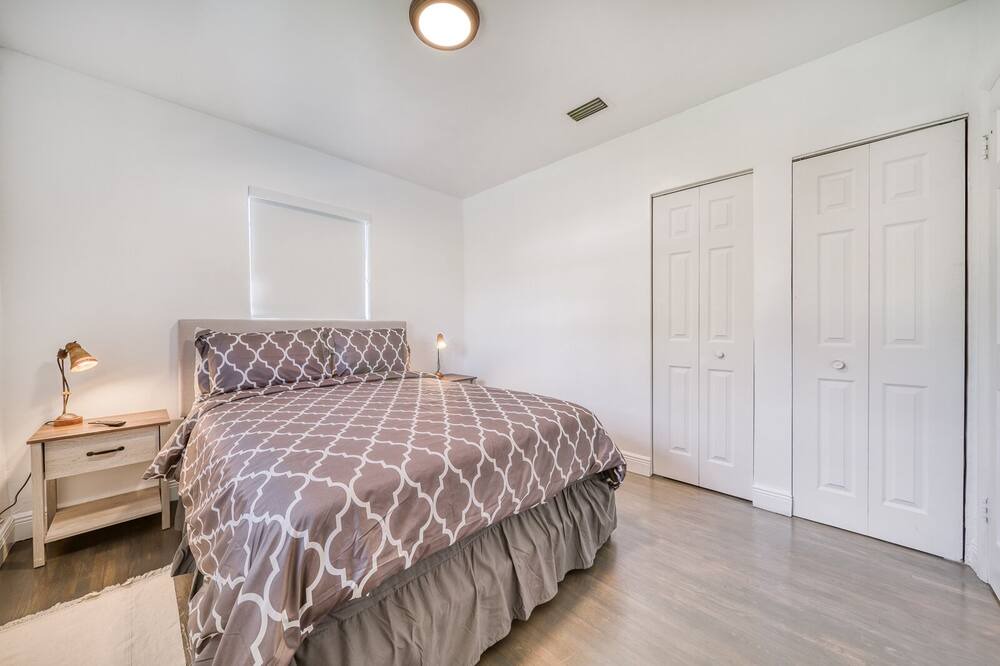Photo of Bedroom in Ives Estates