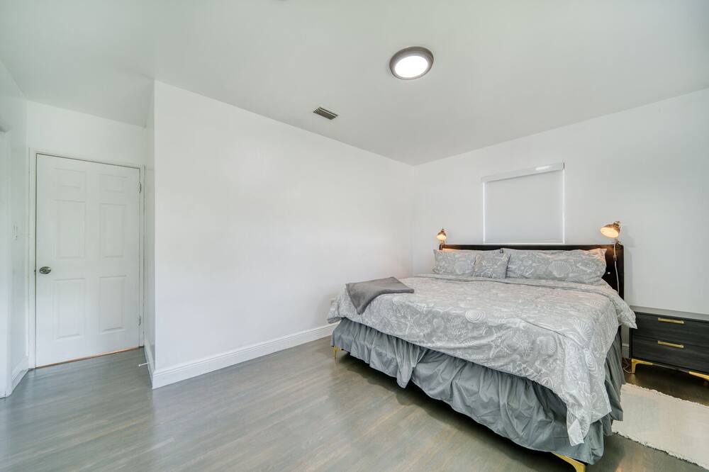 Photo of Bedroom in Ives Estates