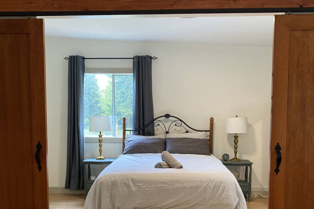 Photo of Bedroom in Duncan