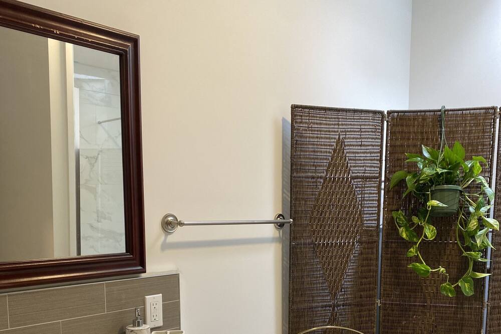 Photo of Bathroom in Duncan