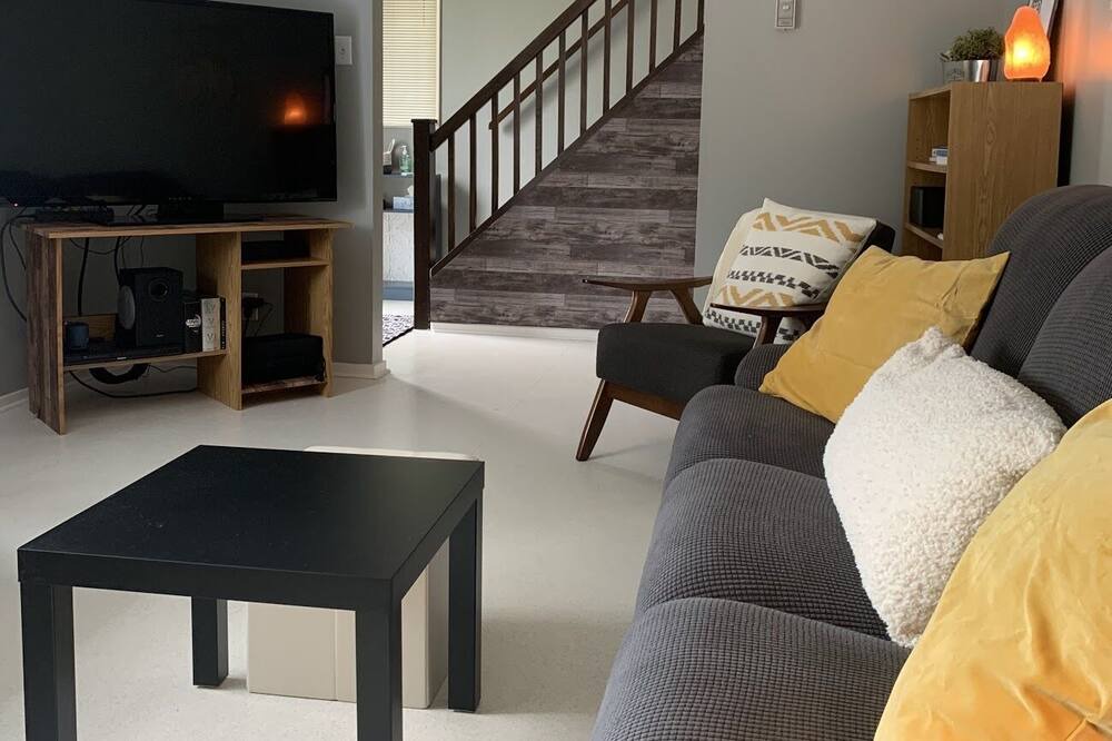 Photo of Livingroom in Masset