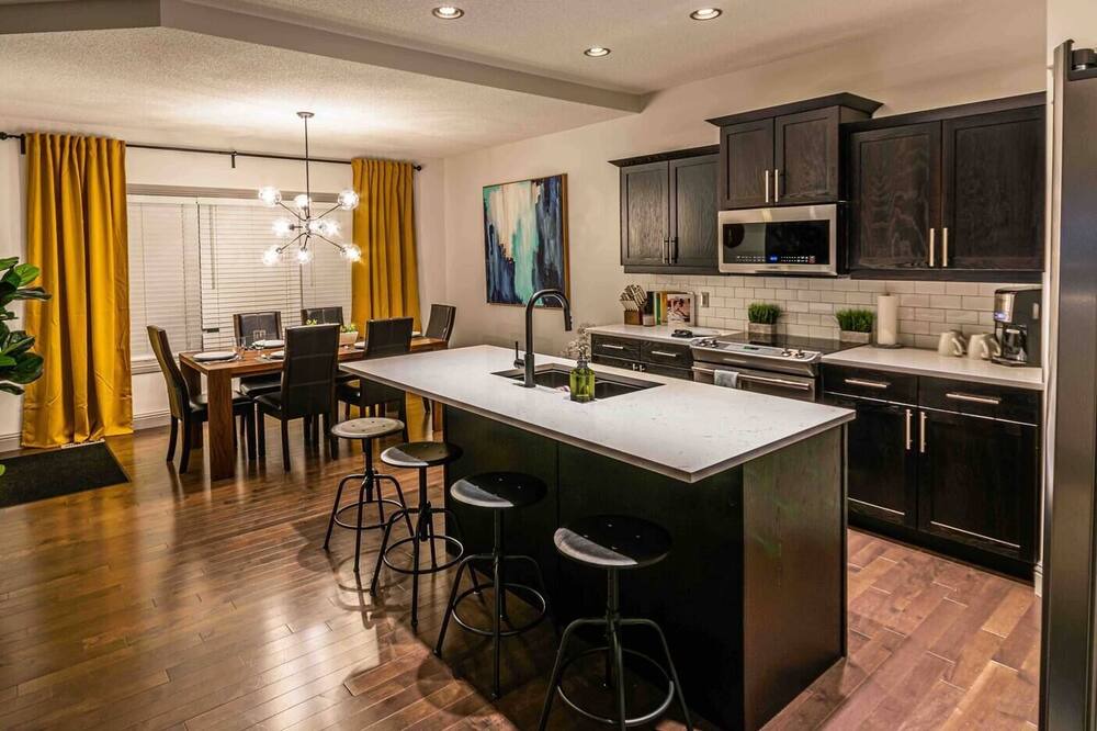 Photo of Kitchen in Southeast Edmonton