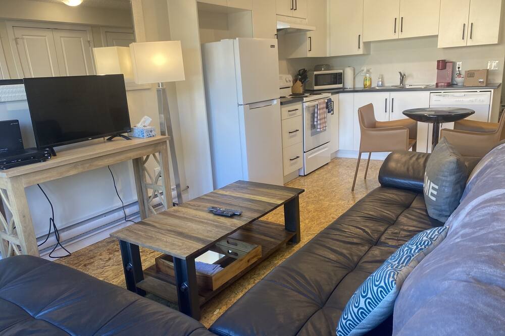 Photo of Livingroom in Fort Saskatchewan
