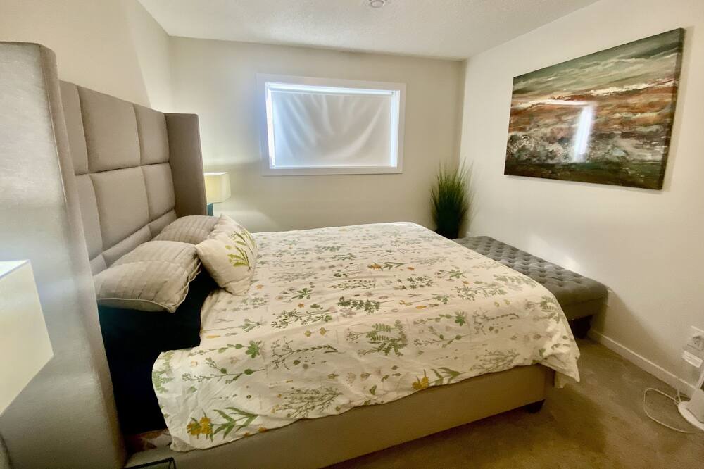 Photo of Bedroom in Fort Saskatchewan
