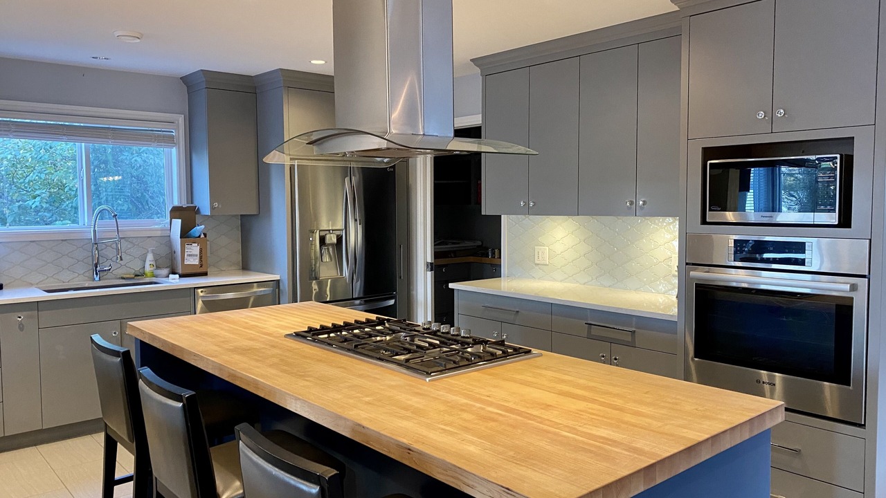 Photo of Kitchen in Shawnigan Lake