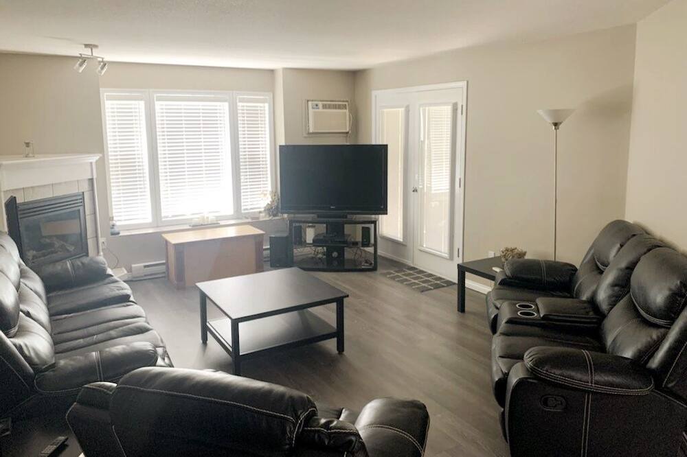 Photo of Livingroom in Okanagan-Similkameen